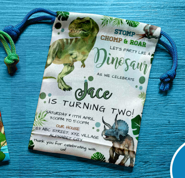 Canvas drawstring pouch with dinosaur design, perfect for birthday souvenirs and giveaways.