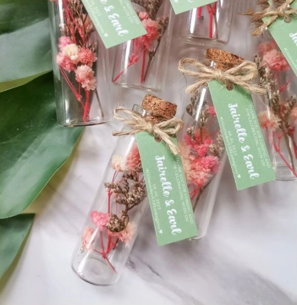 Dried Flowers in Mini Cork Bottle Wedding Souvenirs