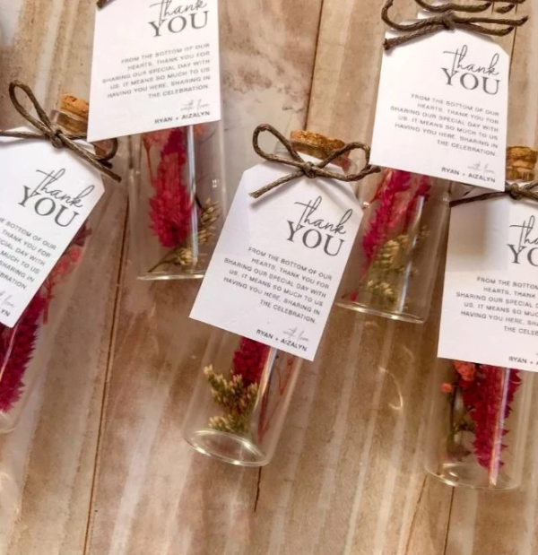 Dried Flowers in Mini Cork Bottle Wedding Souvenirs