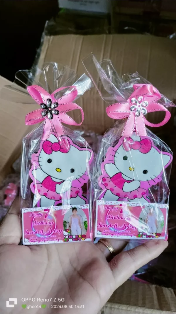 Hello Kitty Birthday Souvenirs – Personalized Party Giveaways