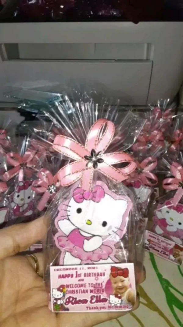 Hello Kitty Birthday Souvenirs – Personalized Party Giveaways