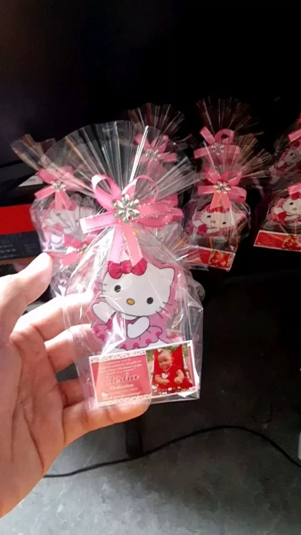 Hello Kitty Birthday Souvenirs – Personalized Party Giveaways